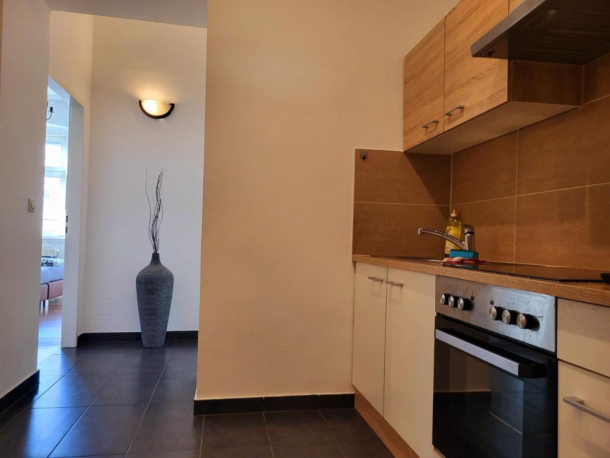 Apartment Schweglerstrasse - Near Stadthalle Vídeň Exteriér fotografie